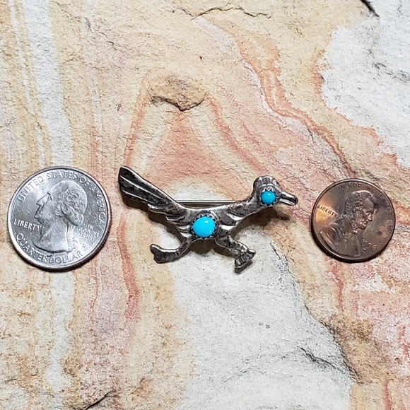 Turquoise Roadrunner Bird Brooch! - Picture 6 of 8